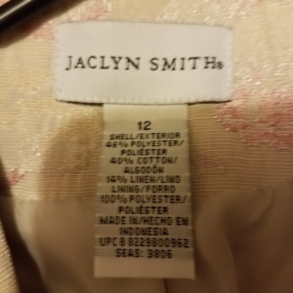 Tapestry suit - Picture 6 of 6
